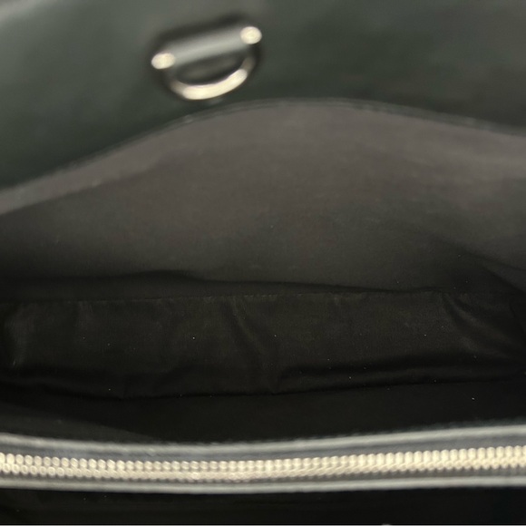 Louis Vuitton Black Epi Leather Passy GM - Picture 15 of 16